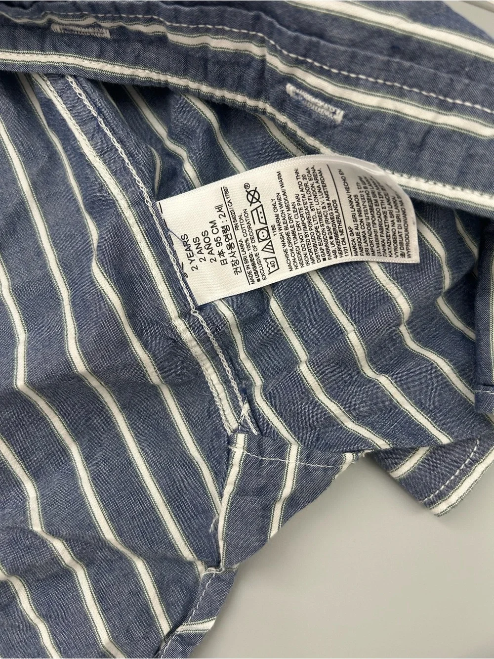 GAP boys toddler 2T Blue & White Striped Button-Up Shirt with Navy Shorts Set